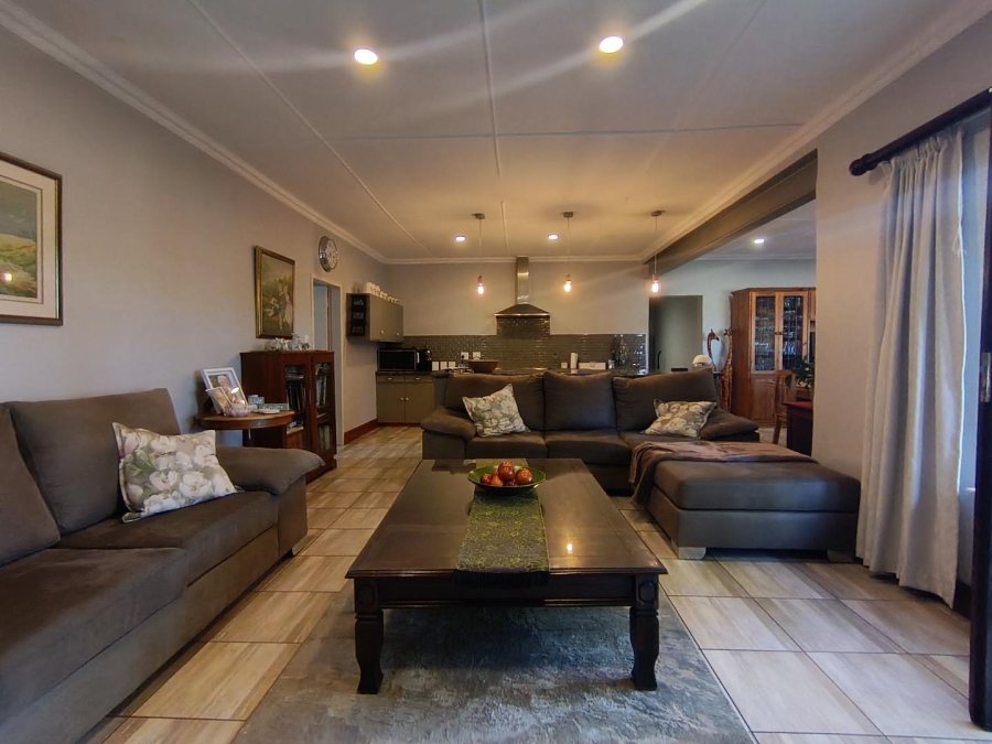 4 Bedroom Property for Sale in Universitas Free State